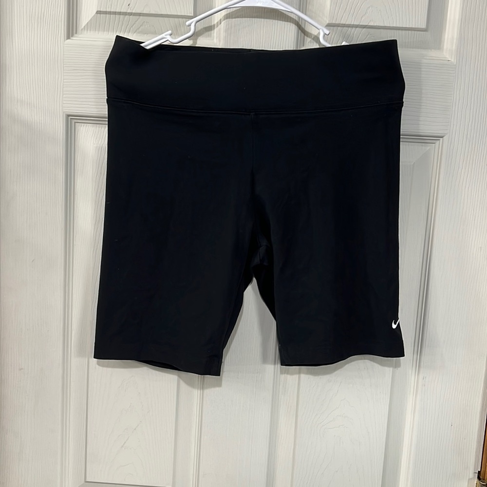 nike biker shorts